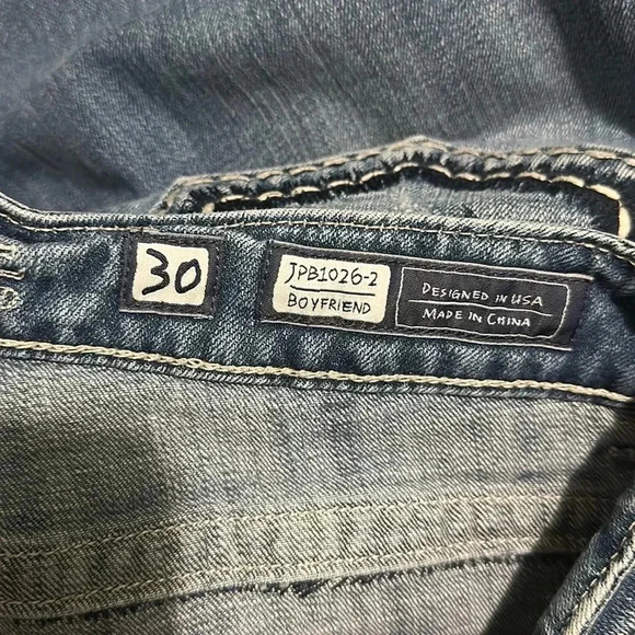 Miss Me rigged/distressed jeans women’s size 30 - Picture 6 of 6